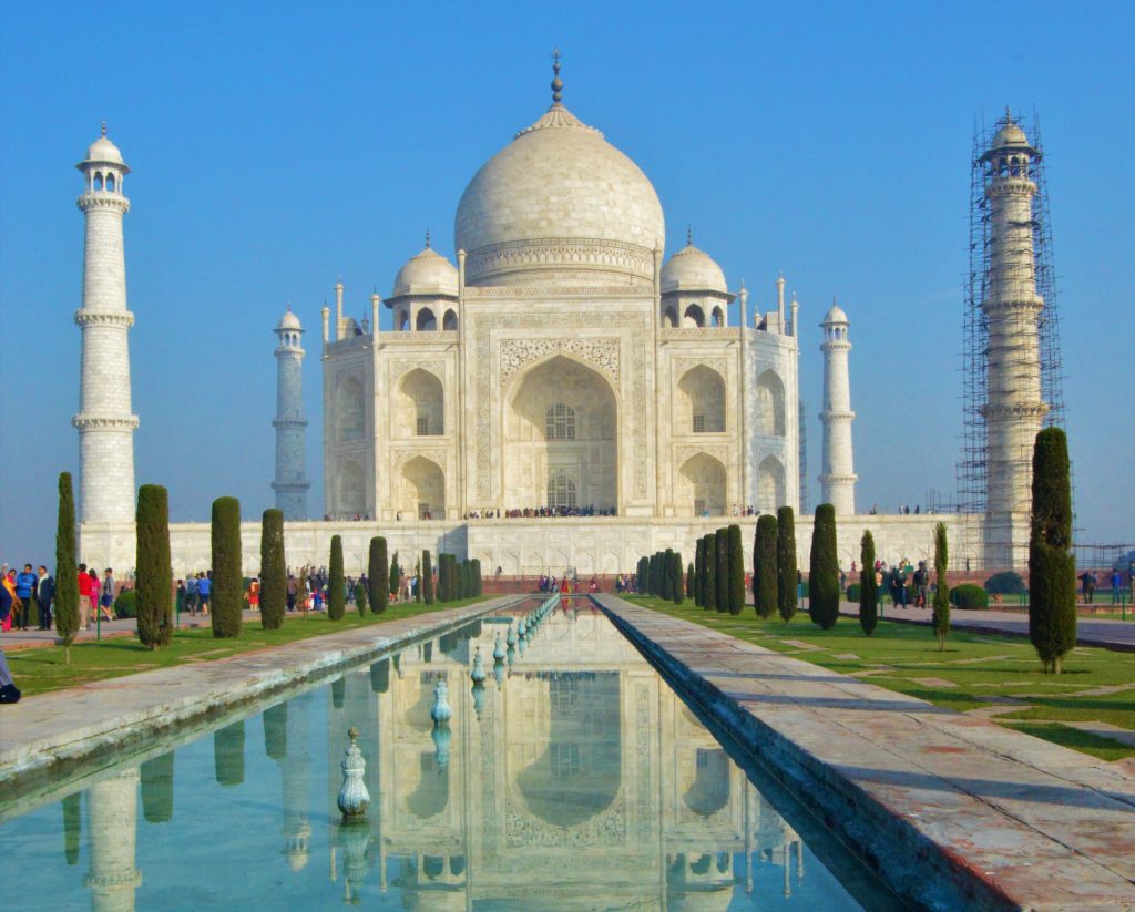 Incredible view of the Taj Mahal and reflecting pool